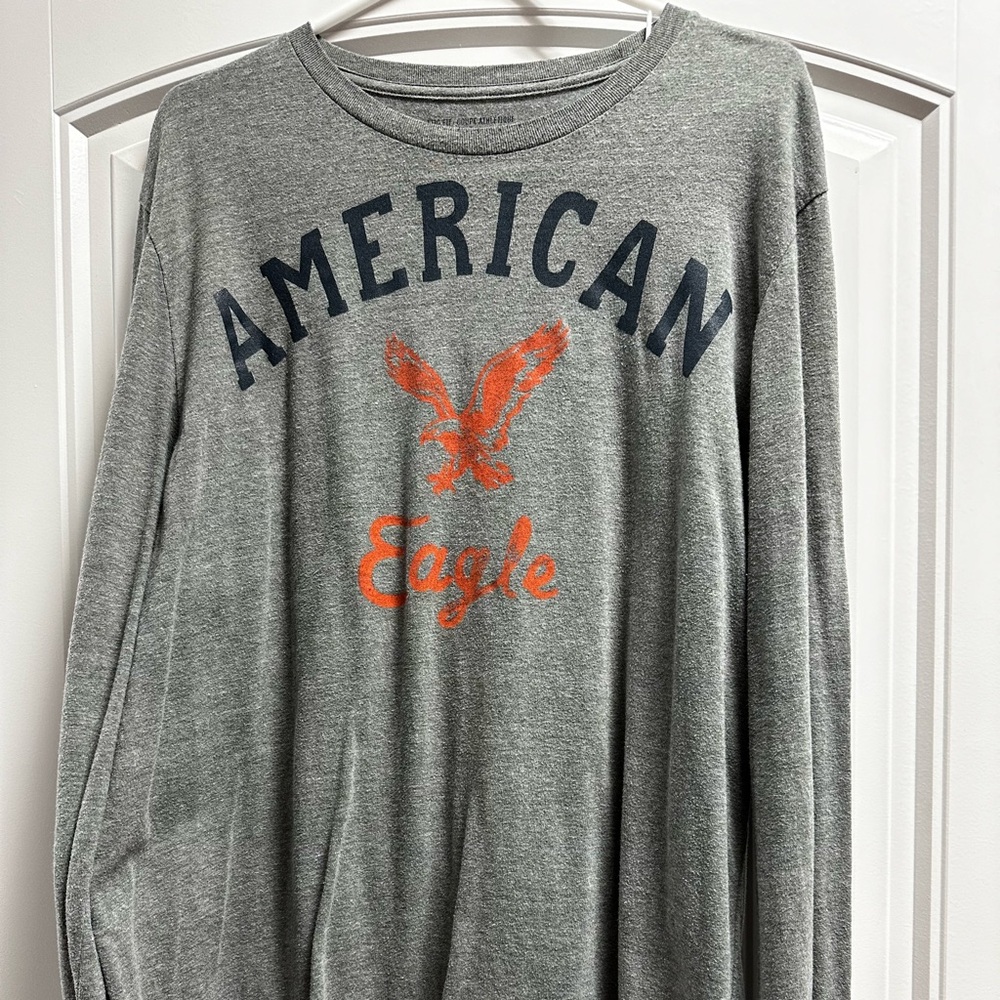 Mens American Eagle long sleeve t shirt